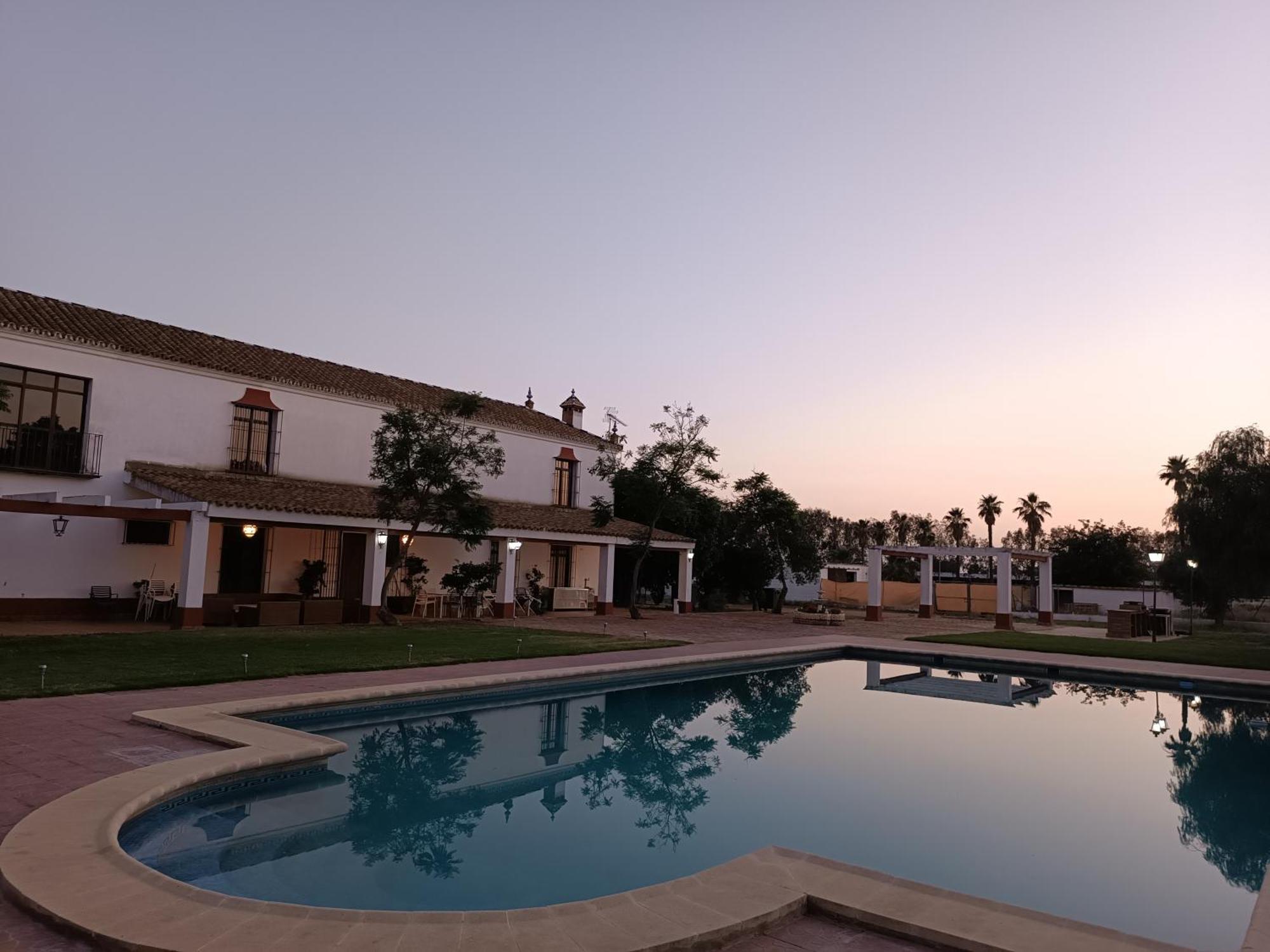Cortijo La Amazona Villa Seville Exterior photo